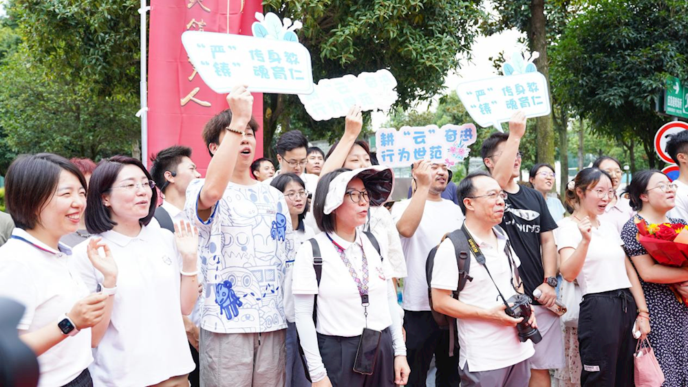 61698b1e13f04776ae6895cd2daebab1.png
