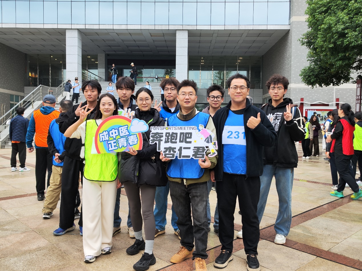 b5cc5ed1e66747729479ec73cf8d9473.Jpeg b5cc5ed1e66747729479ec73cf8d9473.Jpeg