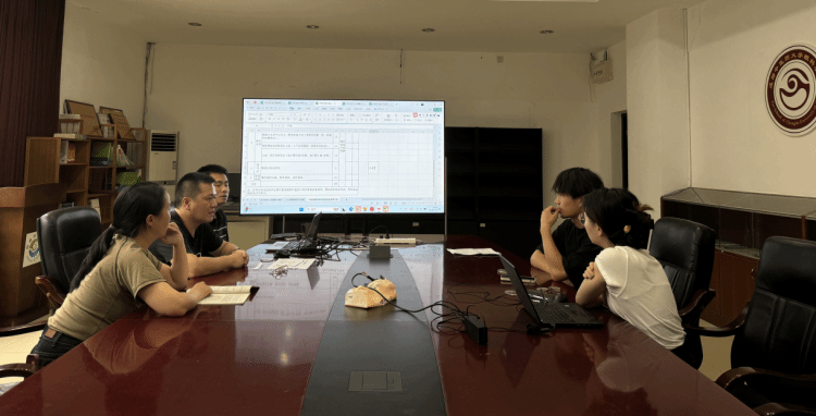 14E9B95B-5502-4ee3-B67C-88714EED47DC